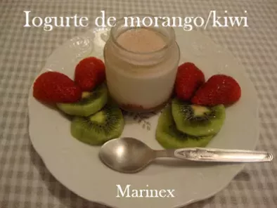 Iogurte de morango e kiwi