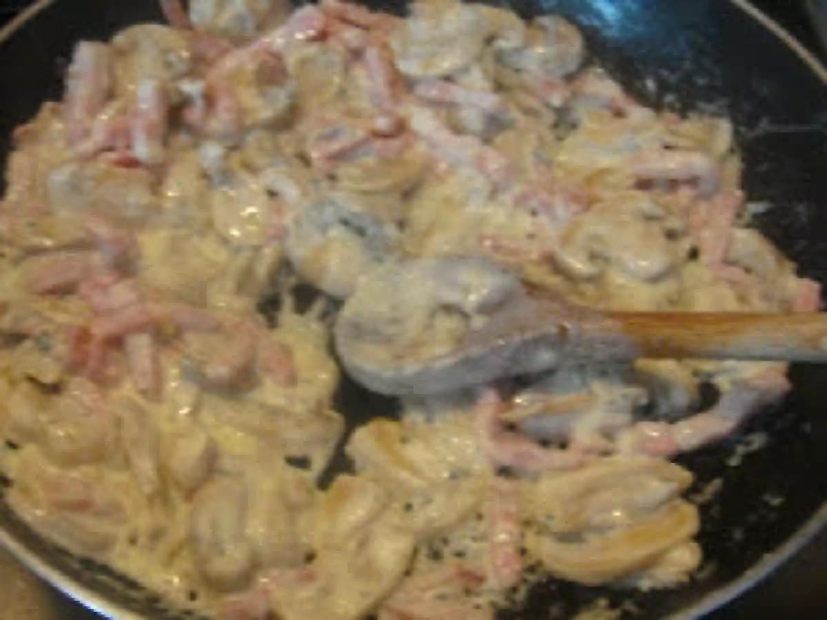 Lacinhos à Carbonara