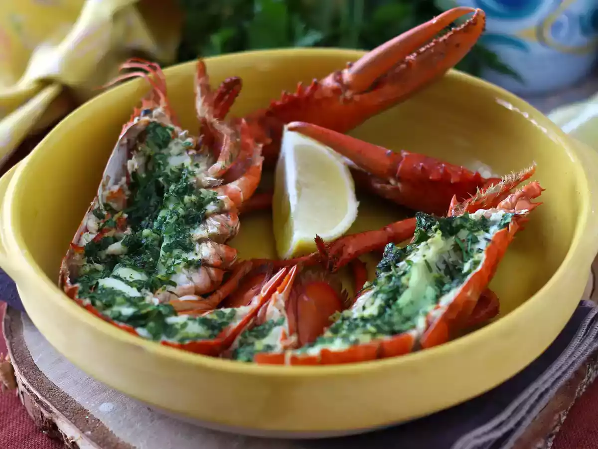 Lagosta assada com salsa e limão: simplicidade e sofisticação à mesa - foto 2