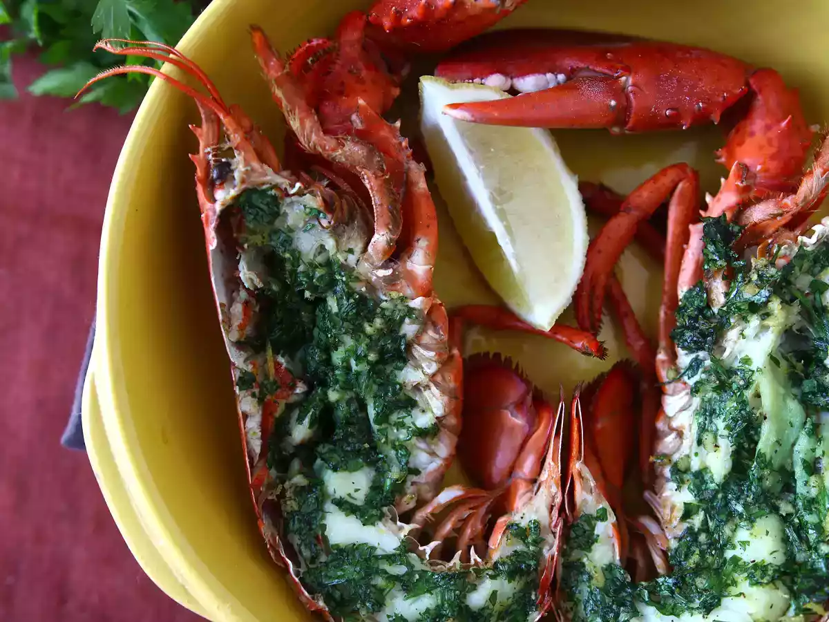 Lagosta assada com salsa e limão: simplicidade e sofisticação à mesa - foto 6