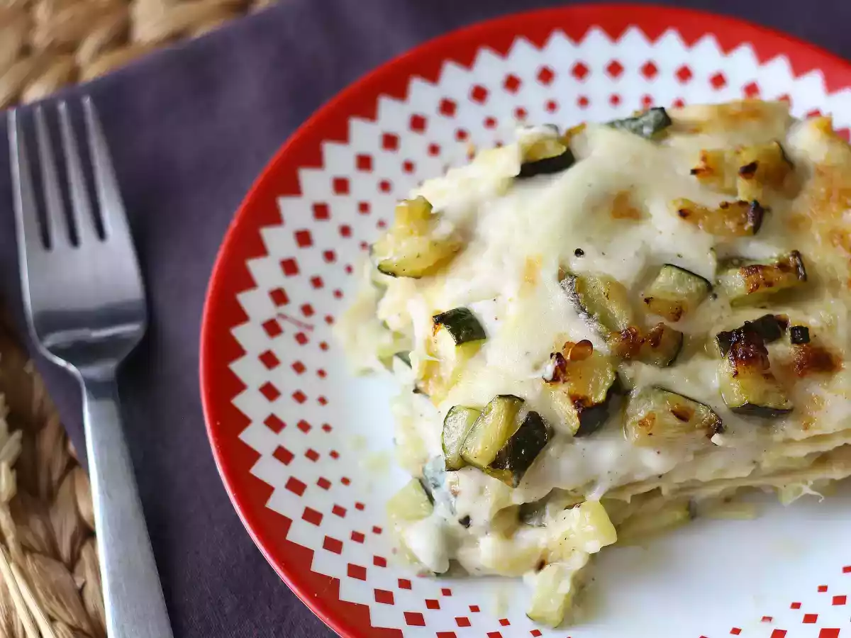 Lasanha de abobrinha com bechamel, receita fácil e muito cremosa - foto 6