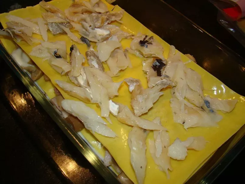 Lasanha de Bacalhau com Cogumelos, Bacon e Pimento - foto 5