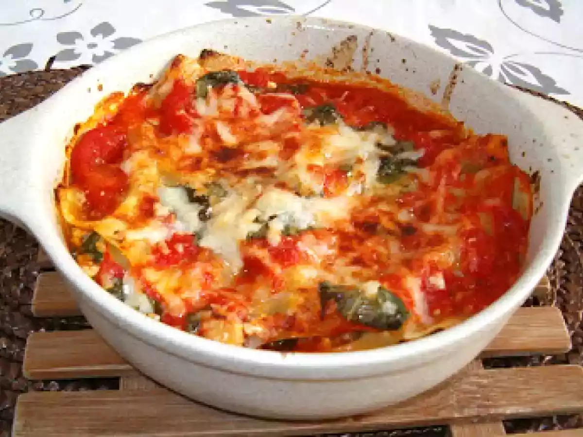Lasanha de cannellonis com cogumelos, ricotta e acelgas
