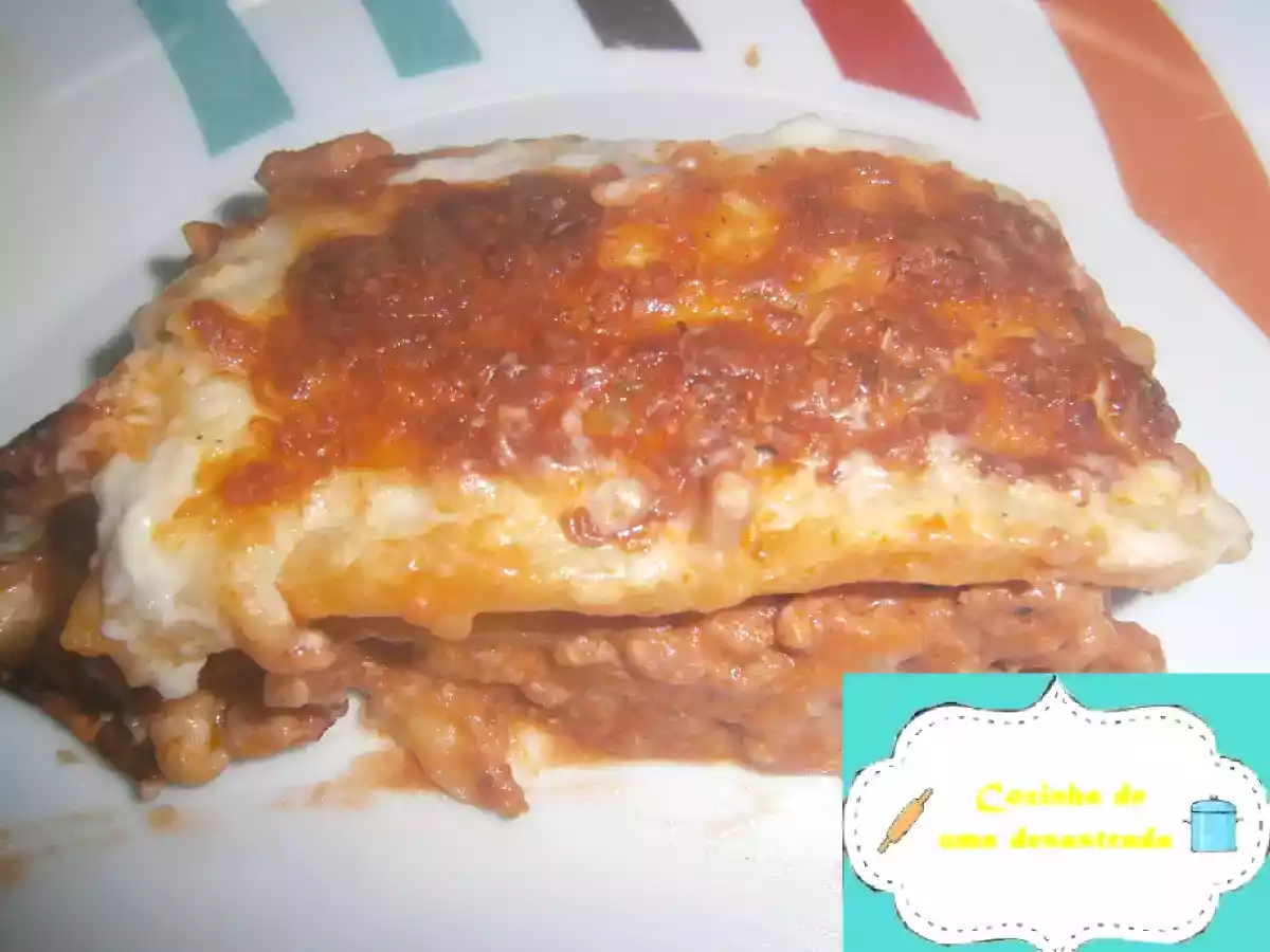 Lasanha de carne à bolonhesa