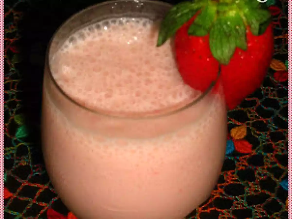 LASSI DE MORANGO COM ÁGUA DE ROSAS - PARTICIPAÇÃO DO DIA ROSA - foto 2