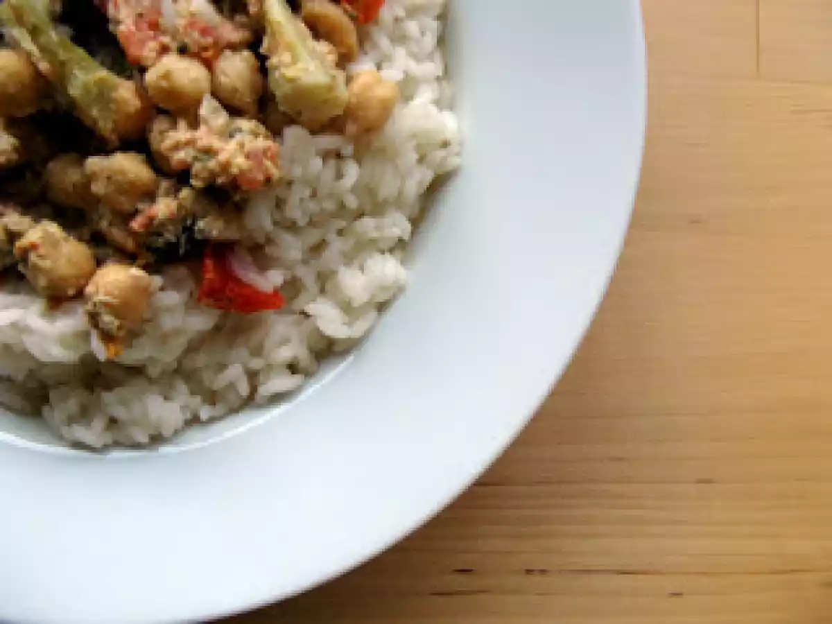 Legumes em leite de coco com arroz