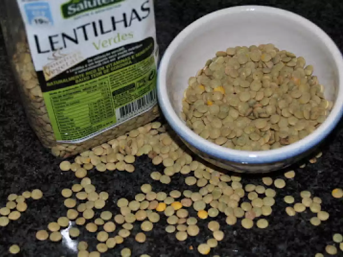 LENTILHADA - LENTILHAS COM CHOURIÇO E OVOS ESCALFADOS - foto 2
