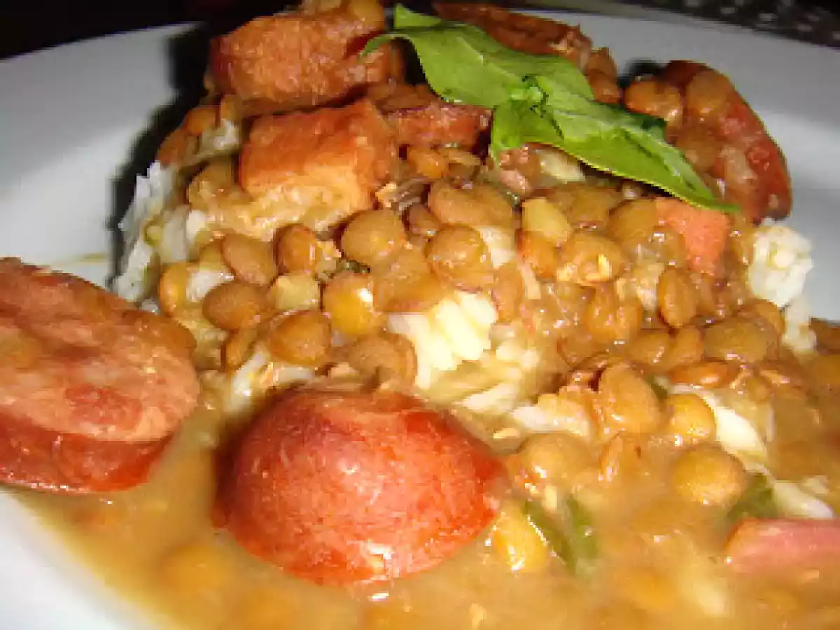 Lentilhas com bacon e calabresa