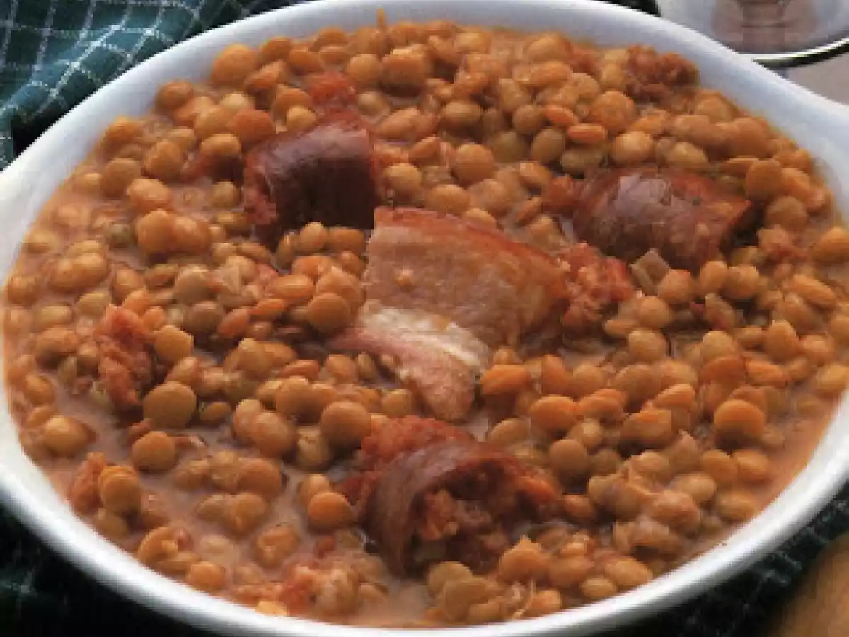 Lentilhas com Chouriço e Toucinho