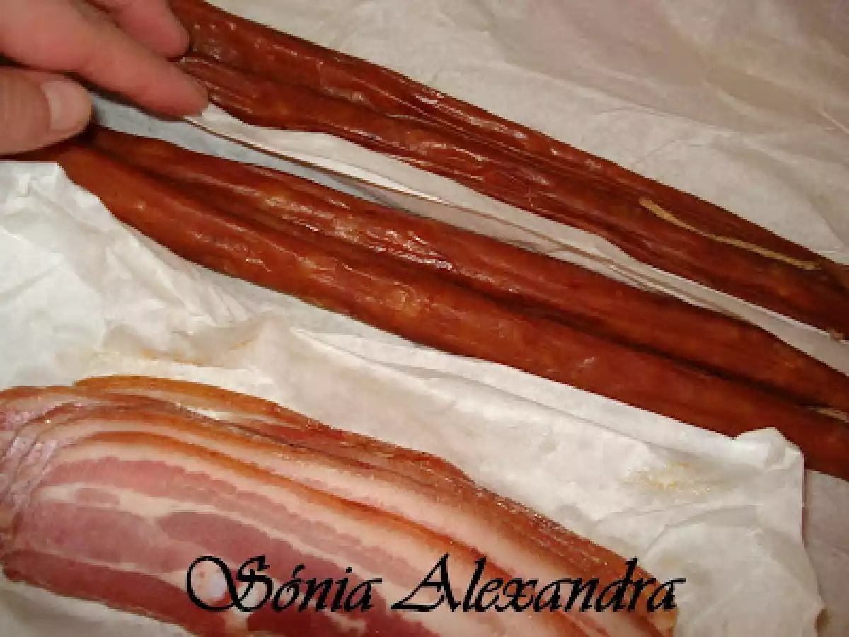 LINGUIÇA DE FARINHEIRA ENROLADA EM BACON... - foto 3