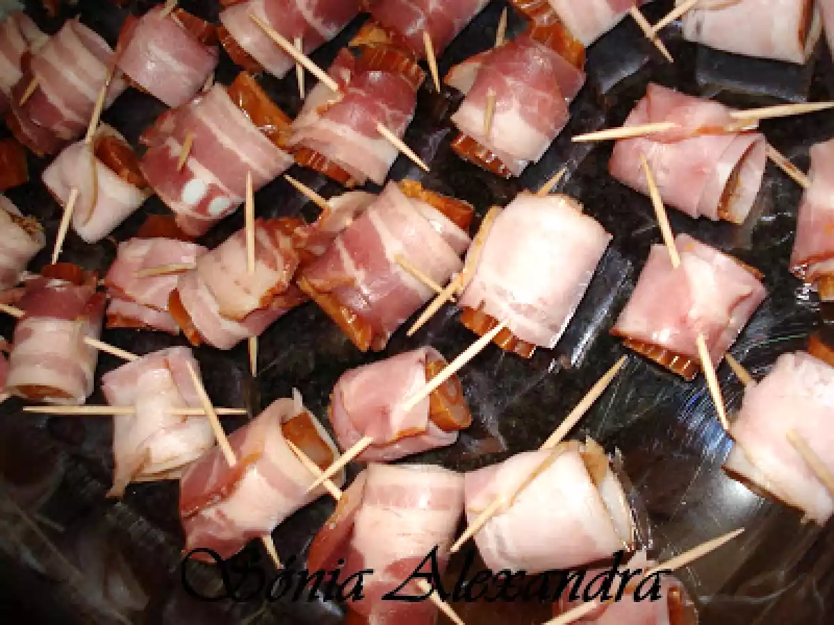 LINGUIÇA DE FARINHEIRA ENROLADA EM BACON... - foto 4