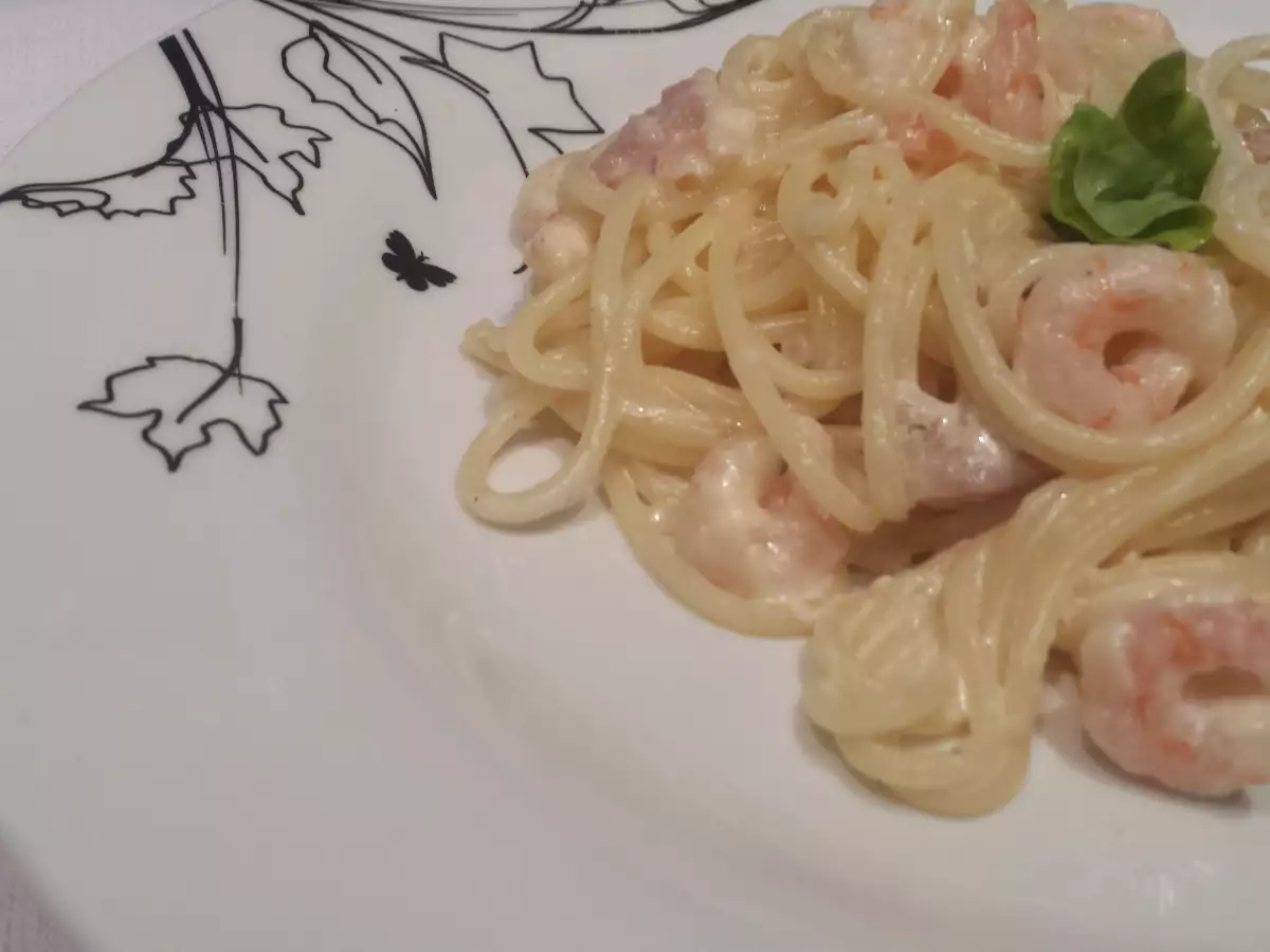 Linguine com camarão e bacon com molho Boursin de alho & ervas - foto 2