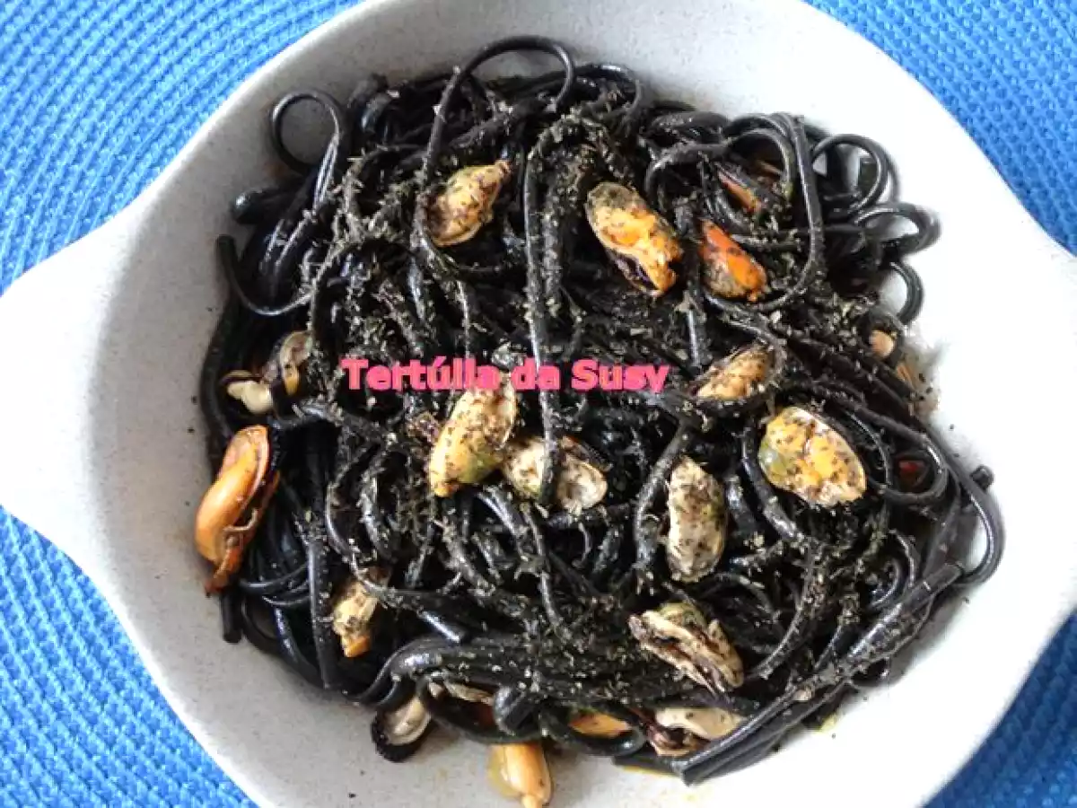 Linguini com mexilhões, açafrão e salsa - foto 3
