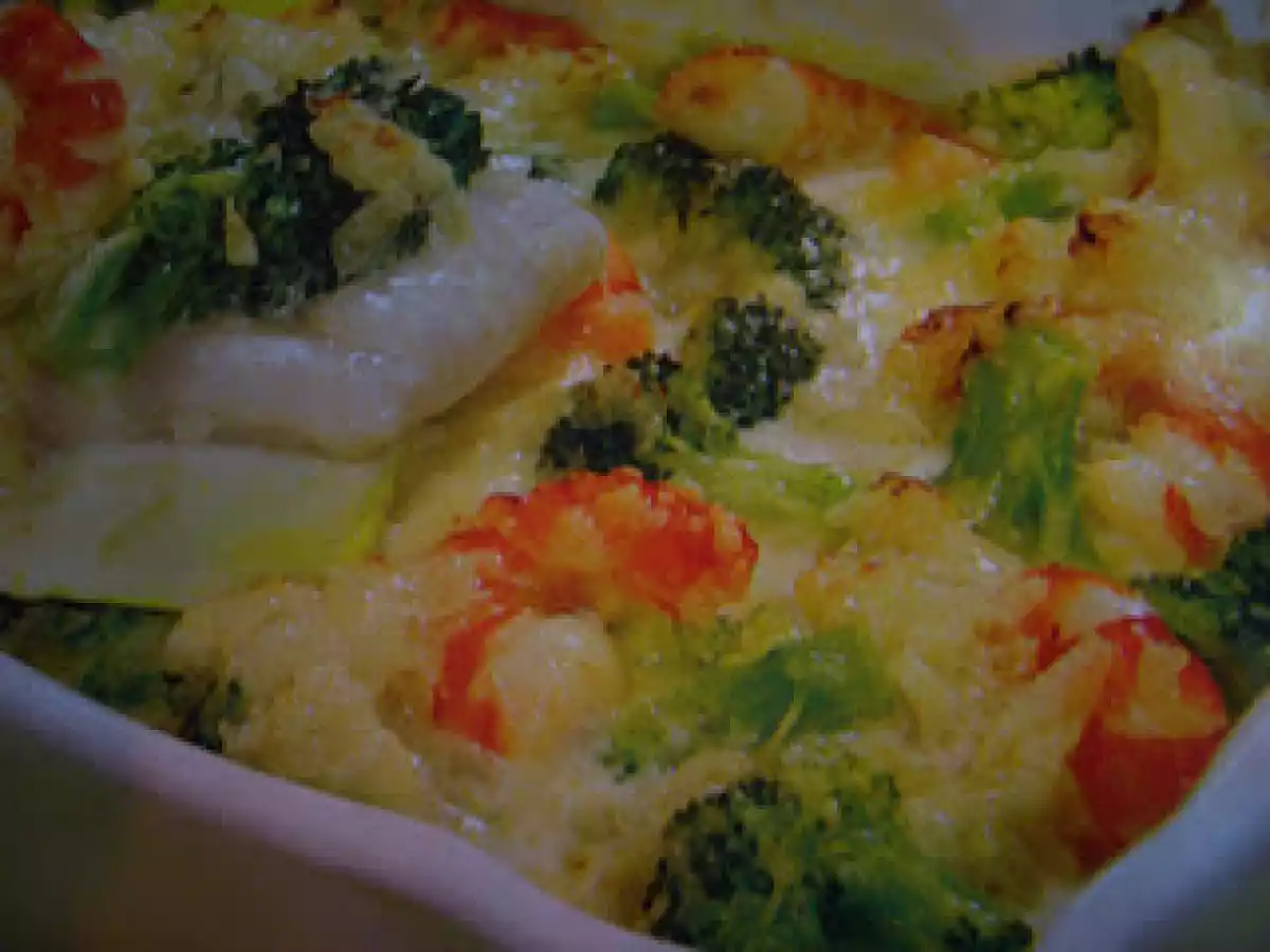 LOMBINHOS DE PESCADA COM BÉCHAMEL