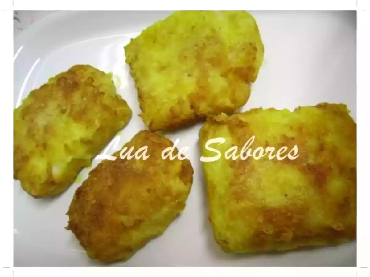 Lombinhos de Pescada Fritos com Arroz de Tomate