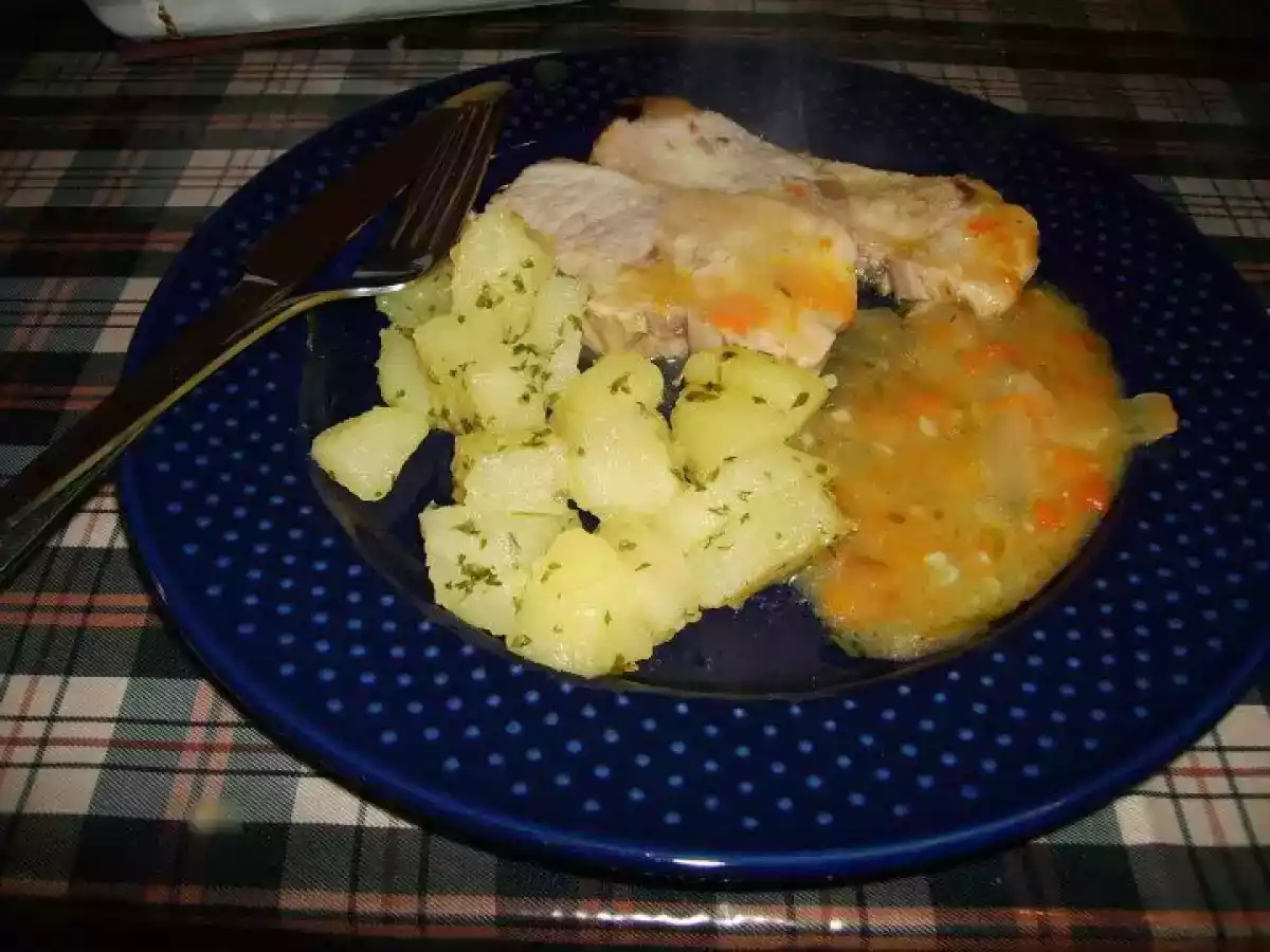Lombo de porco com molho de cerveja.
