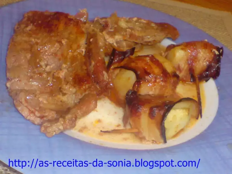 Lombo de porco no formo com batatas enroladas com bacon, foto 2