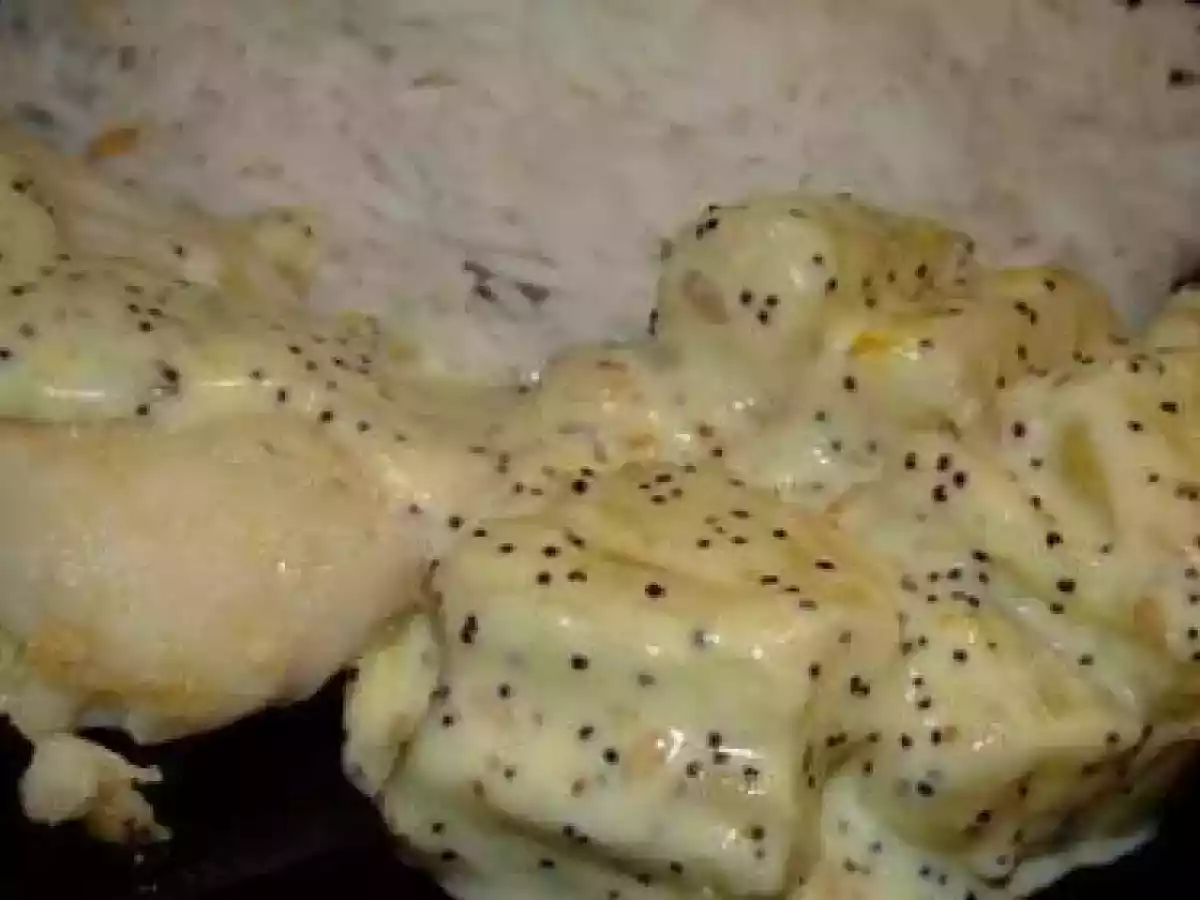 Lombos de Pescada com molho de Natas, Ananás e Sementes