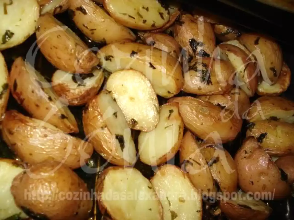 LOMBOS DE SALMÃO, NO FORNO, AROMATIZADOS DE COENTROS - foto 2