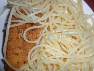 Lombos Perca Panados com Esparguete frito em Azeite e Alho