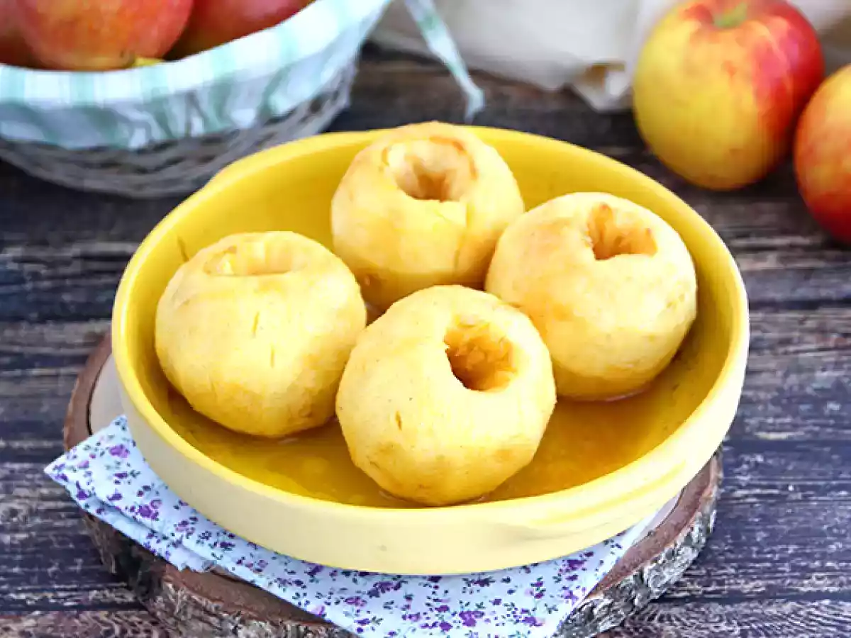 Maçã assada com canela