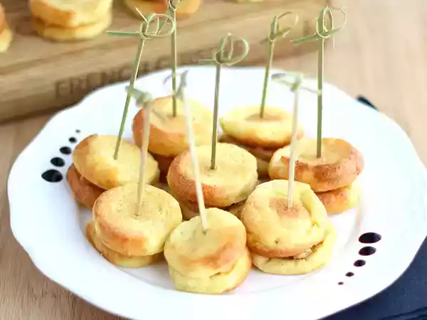 Macarons de foie gras