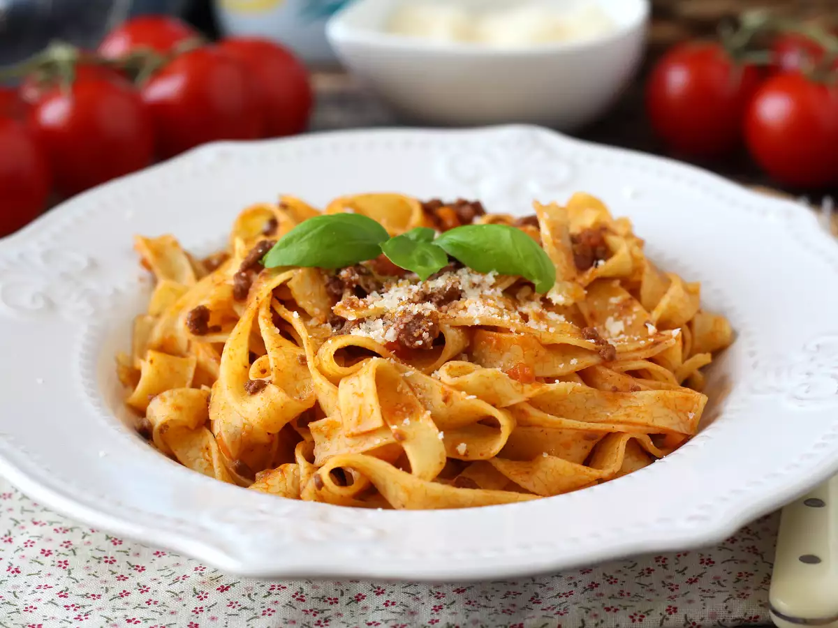 Macarrão à bolonhesa como na Itália – Receita de tagliatelle com ragù caseiro - foto 3