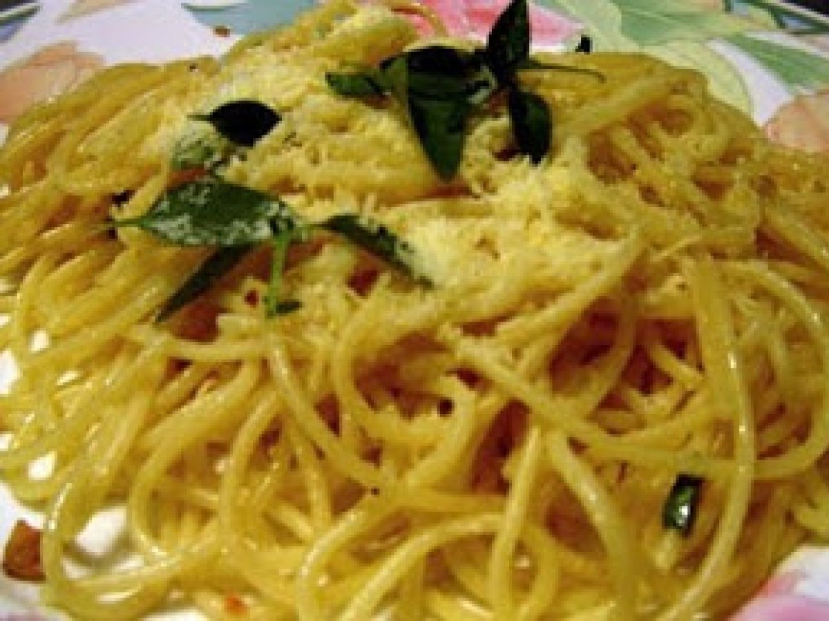 Macarrão Alho e Óleo com Sardinha