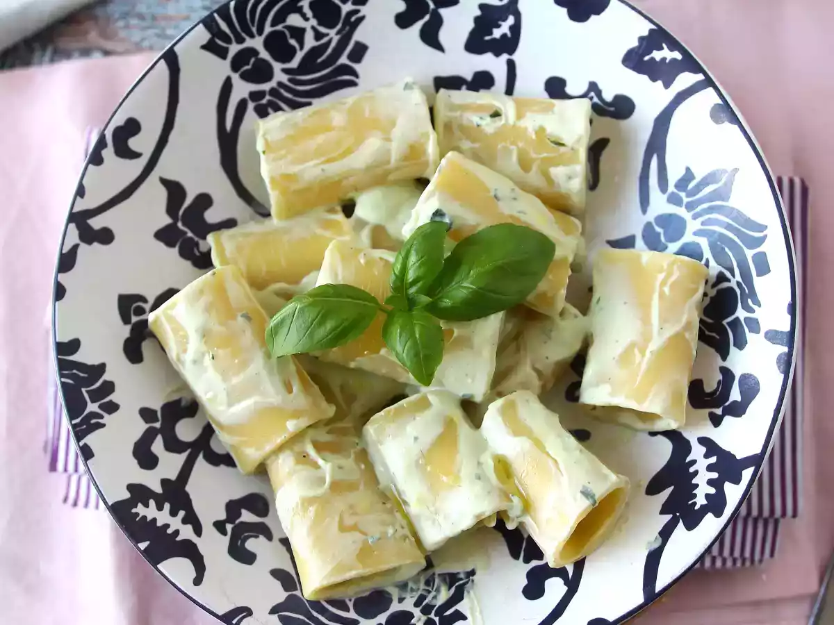 Macarrão ao creme de ricota e manjericão - foto 4