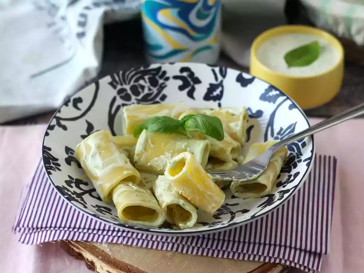 Macarrão ao creme de ricota e manjericão - foto 2