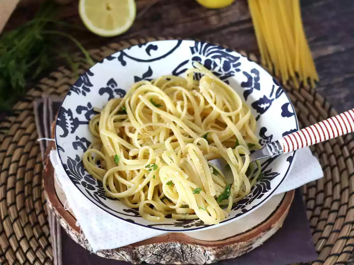 Macarrão ao molho de limão e queijo parmesão - Pasta al limone - foto 4