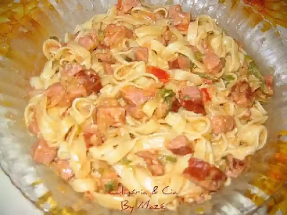 Macarrão ao molho rose a moda Mazé