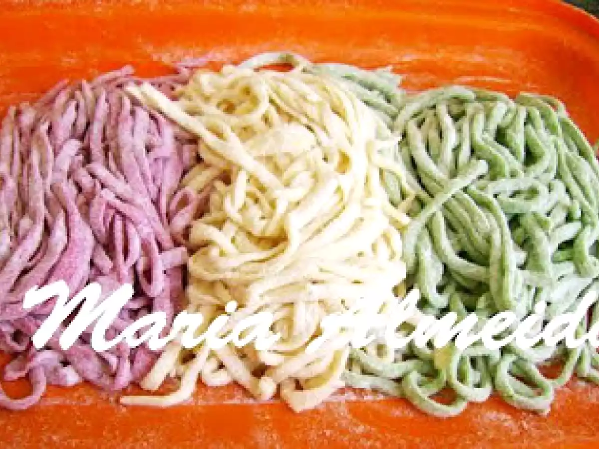 MACARRÃO COLORIDO CASEIRO