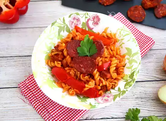 Macarrão com chouriço (muito fácil)