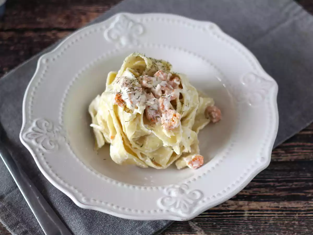 Macarrão com creme de ricota e salmão defumado - foto 3