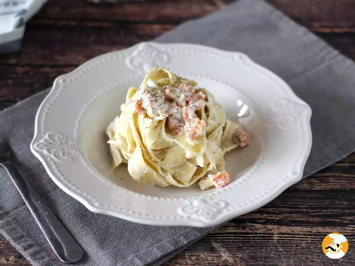 Macarrão com creme de ricota e salmão defumado - foto 4