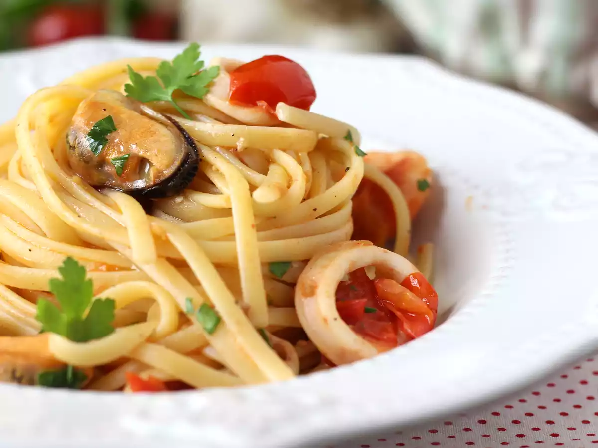 Macarrão com frutos do mar, um prato delicioso e rápido a preparar! - foto 2