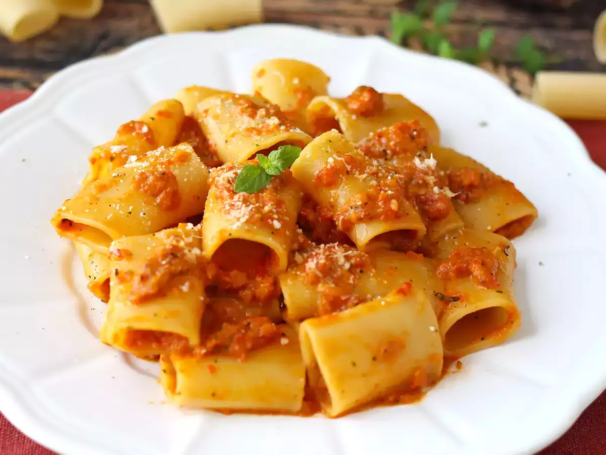 Macarrão com molho de pimentão e hortelã - foto 2