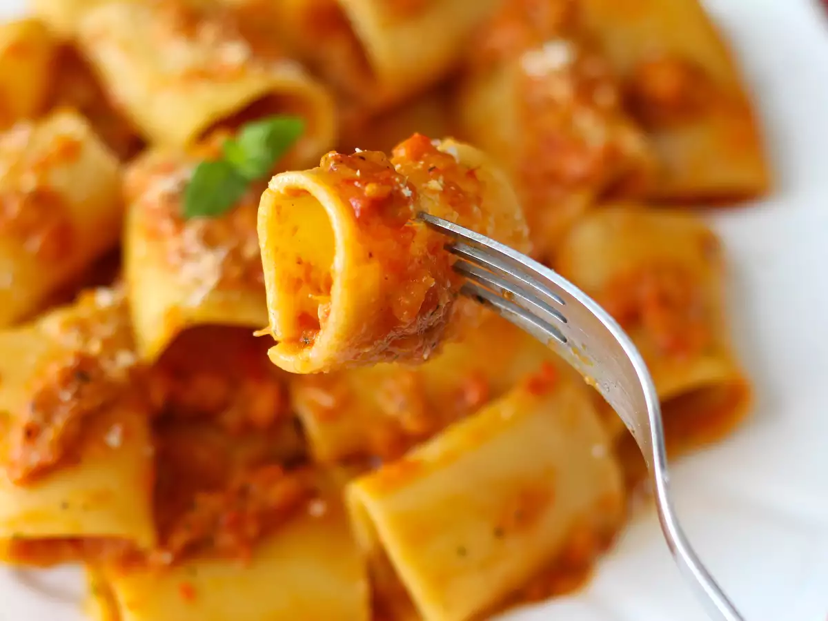 Macarrão com molho de pimentão e hortelã - foto 4