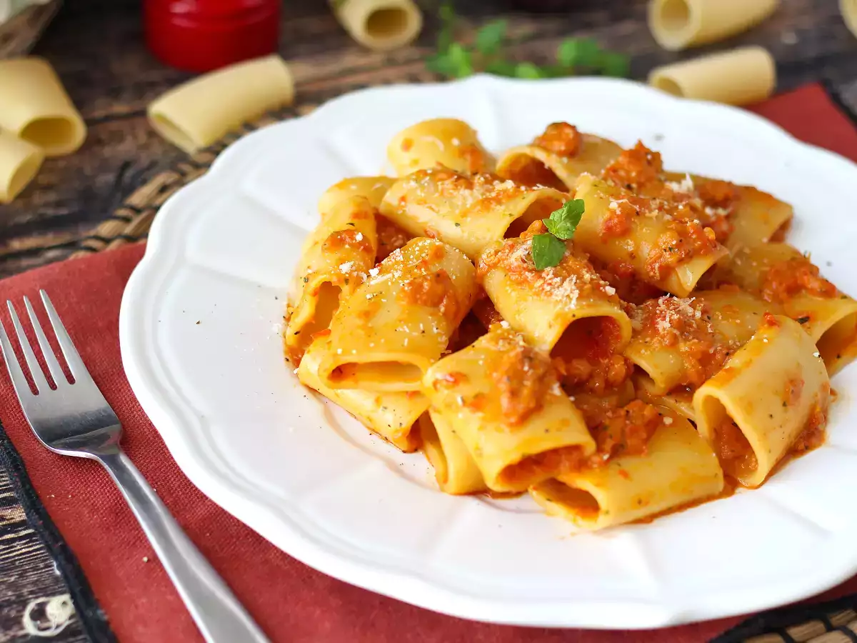 Macarrão com molho de pimentão e hortelã - foto 7