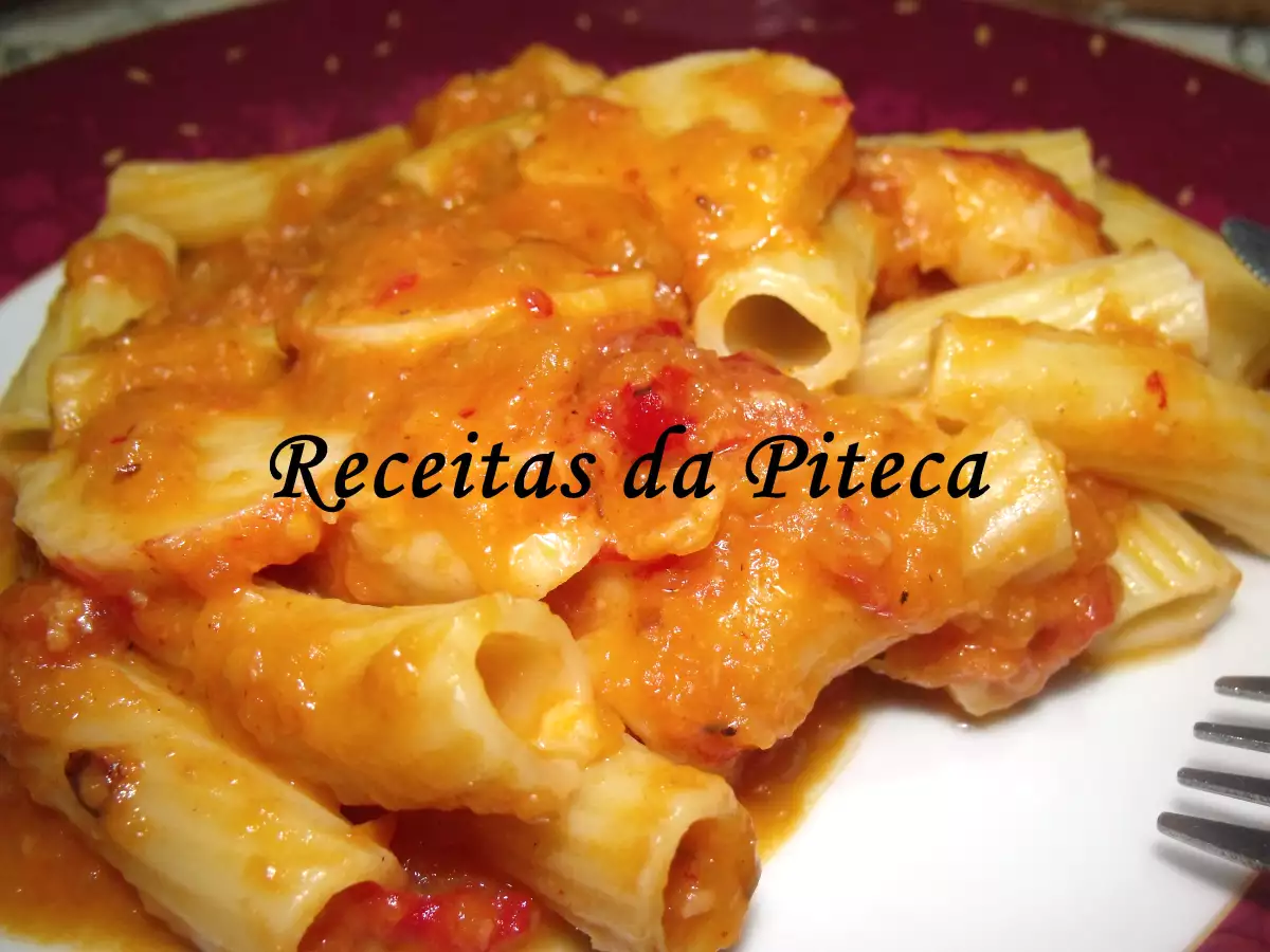 Macarrão com molho de tomate e princesas do mar - foto 2