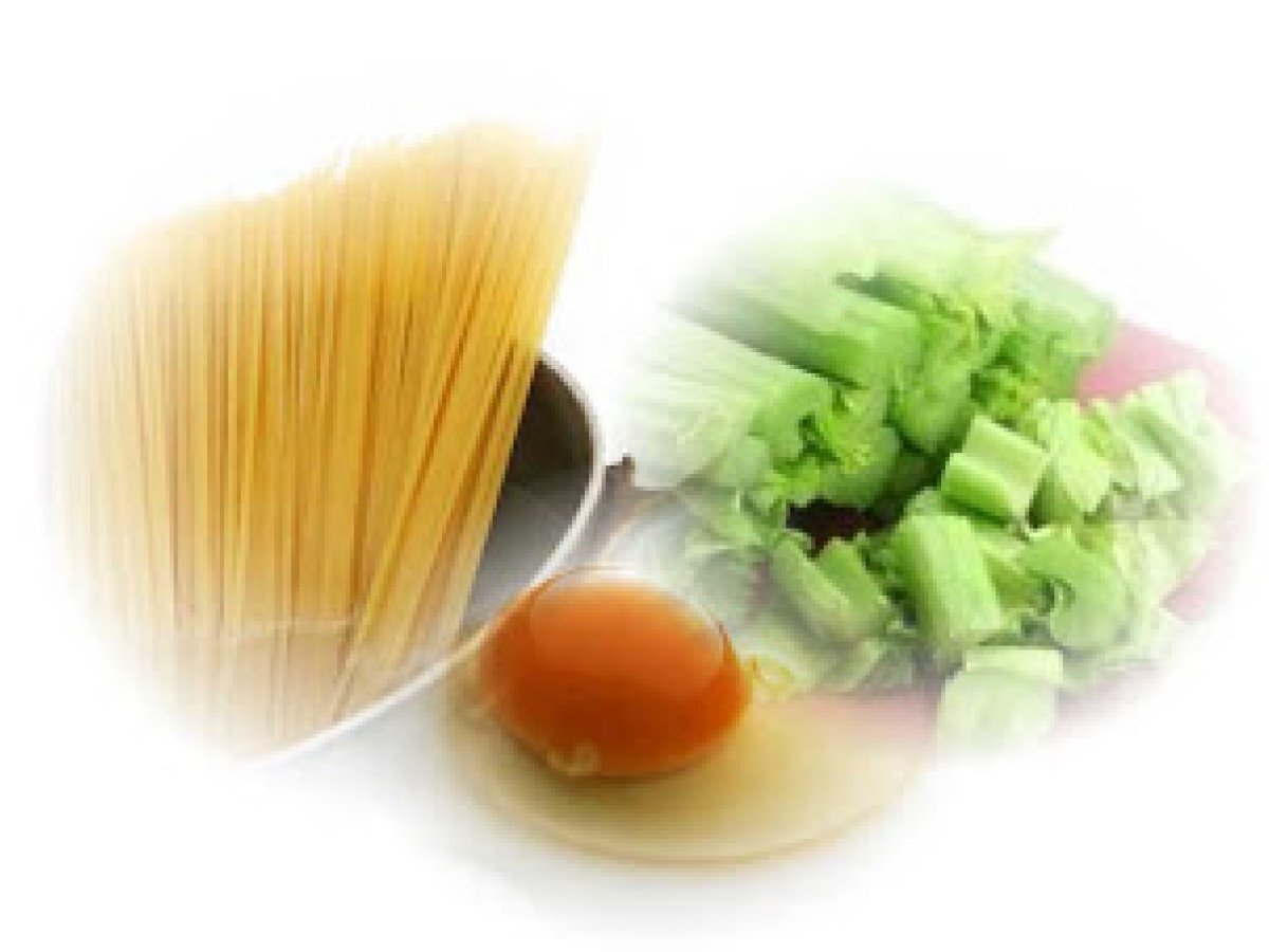 Macarrão com Ovos e Aipo