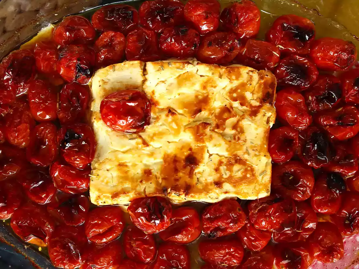 Macarrão com queijo feta assado - Baked feta pasta - foto 2