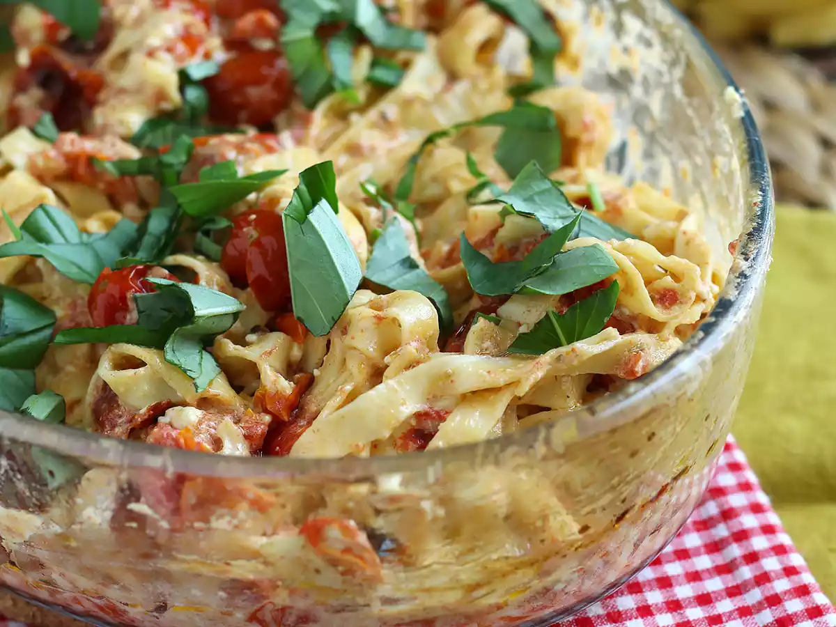 Macarrão com queijo feta assado - Baked feta pasta - foto 5