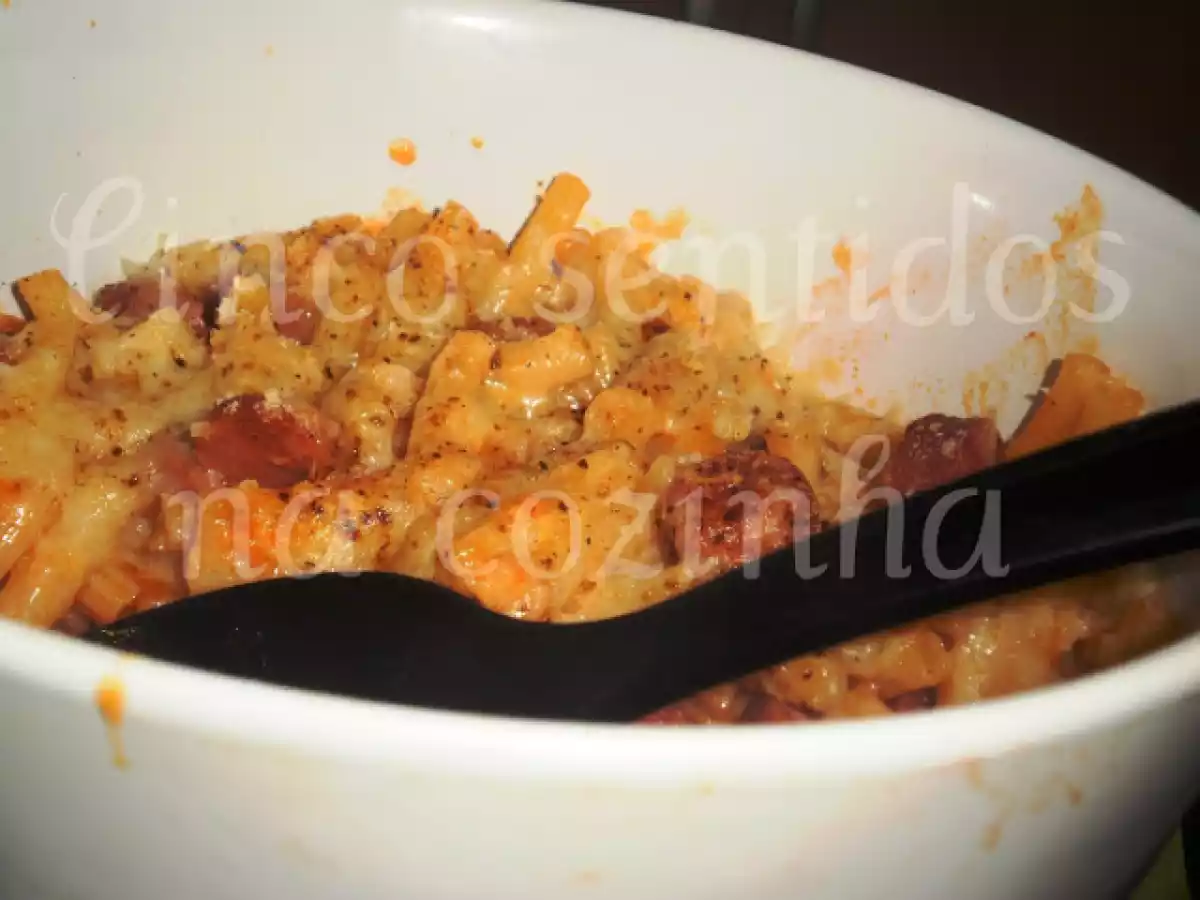Macarrão com salsichas - foto 9