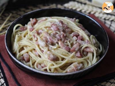 Macarrão cremoso com bacon e parmesão - foto 4