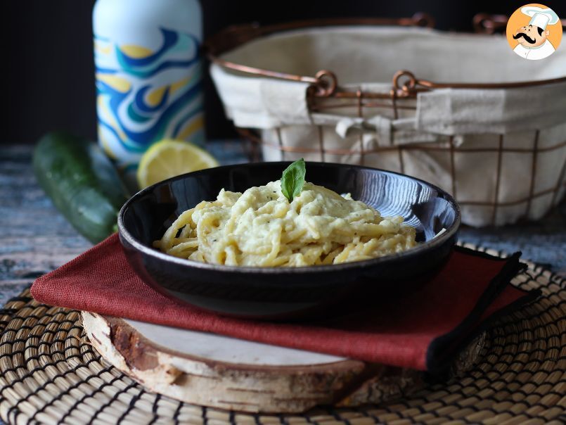 Macarrão cremoso com curgete (abobrinha) e iogurte grego - foto 2