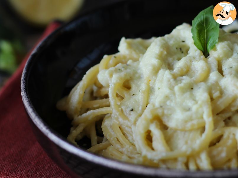 Macarrão cremoso com curgete (abobrinha) e iogurte grego - foto 5