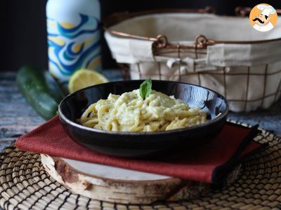 Macarrão cremoso com curgete (abobrinha) e iogurte grego - foto 2