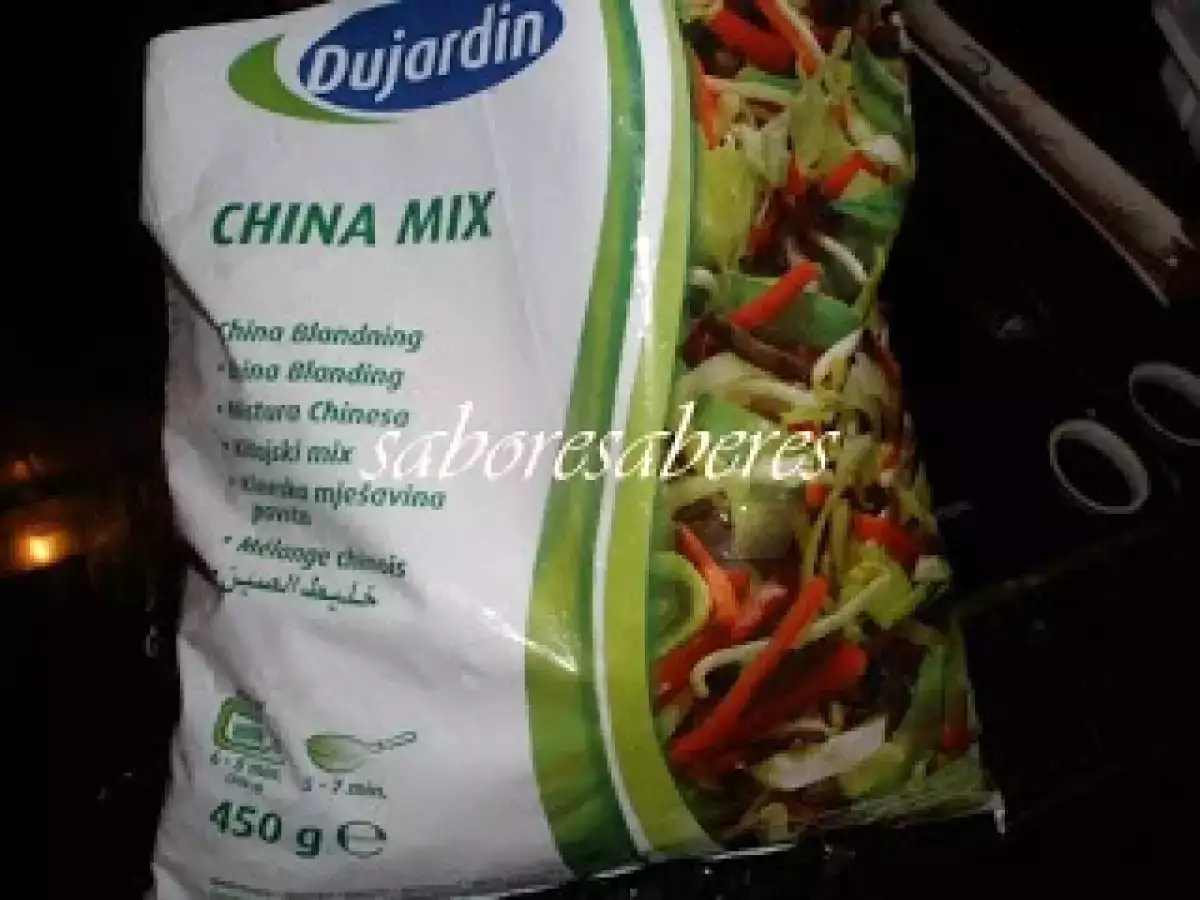 Macarrao de Arroz, Cogumelos frescos e Vegetais com Peru - Wok - foto 3